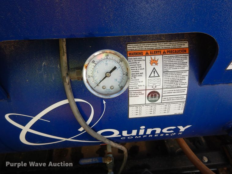 image for item DK0234 2014 Peterbilt 337  fuel / lube truck