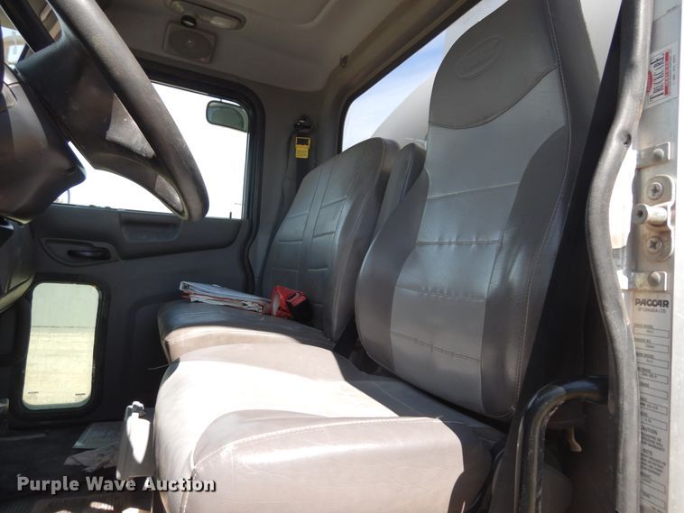 image for item DK0234 2014 Peterbilt 337  fuel / lube truck