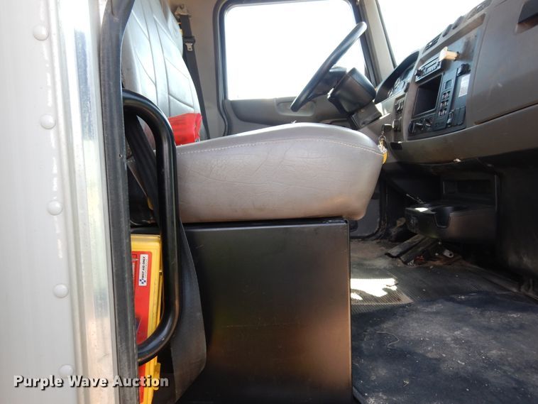 image for item DK0234 2014 Peterbilt 337  fuel / lube truck