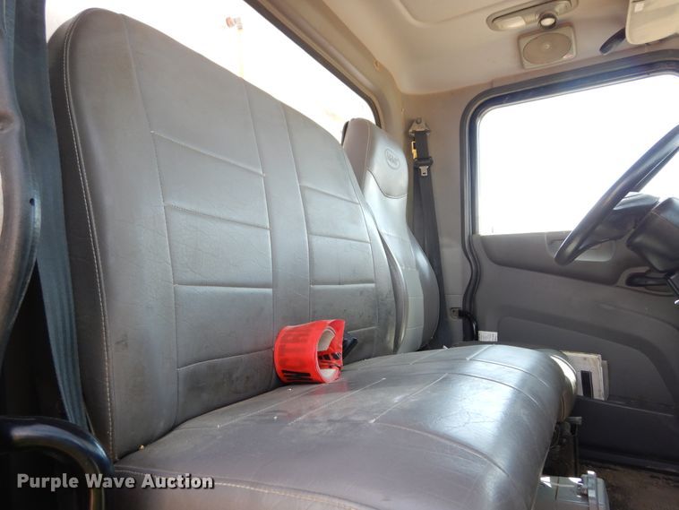 image for item DK0234 2014 Peterbilt 337  fuel / lube truck