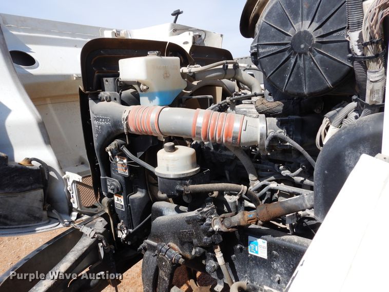 image for item DK0234 2014 Peterbilt 337  fuel / lube truck