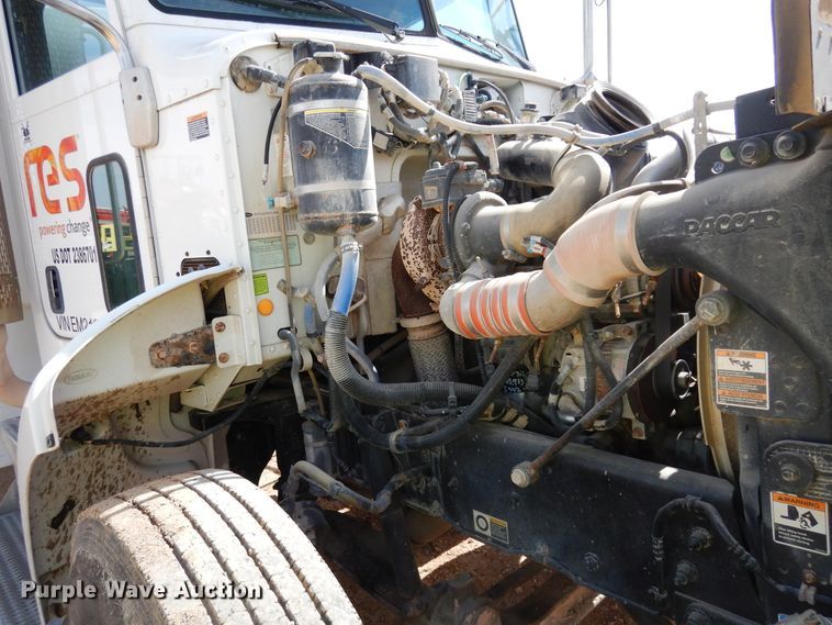 image for item DK0234 2014 Peterbilt 337  fuel / lube truck