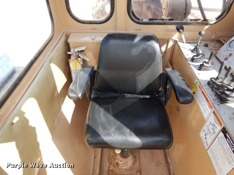 image for item DK0240 2004 Tesmec TRS900 EXT  trencher