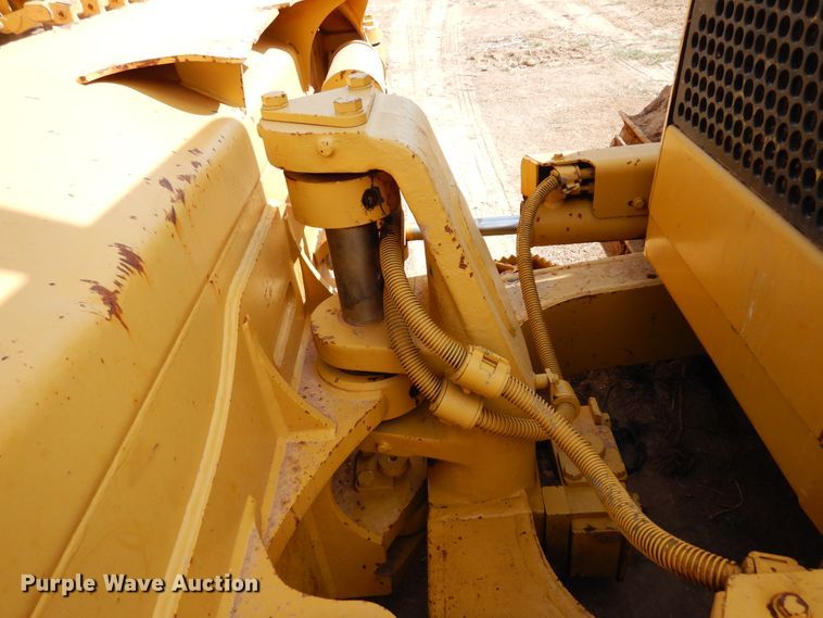 image for item DK0243 2006 Caterpillar D5N XL  pipelayer