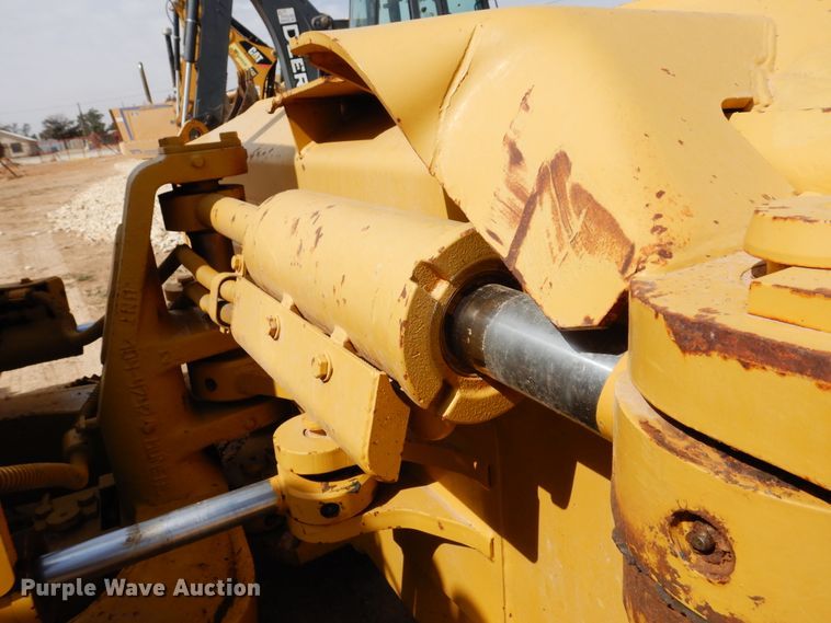 image for item DK0243 2006 Caterpillar D5N XL  pipelayer