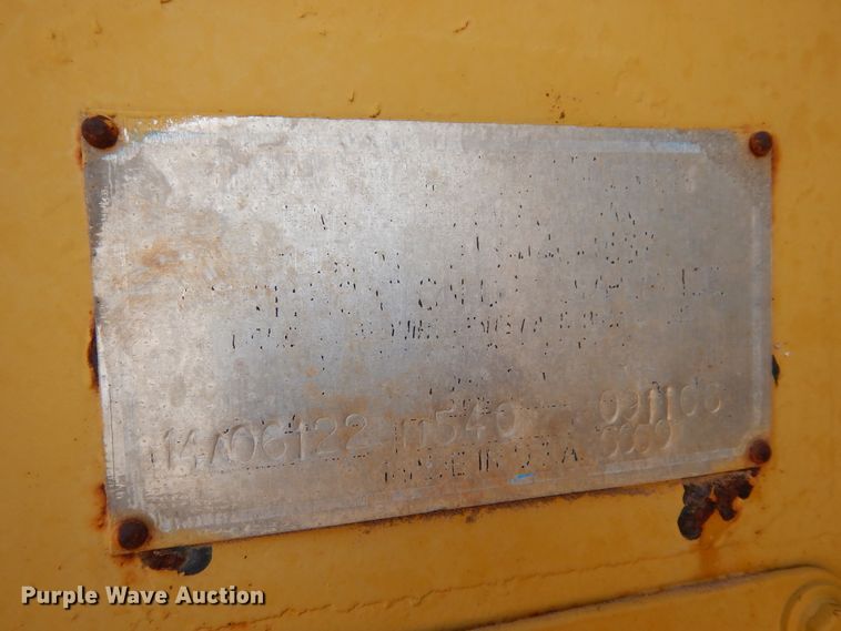 image for item DK0243 2006 Caterpillar D5N XL  pipelayer