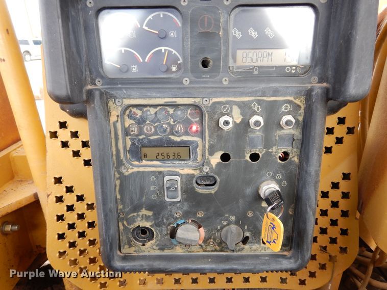 image for item DK0243 2006 Caterpillar D5N XL  pipelayer