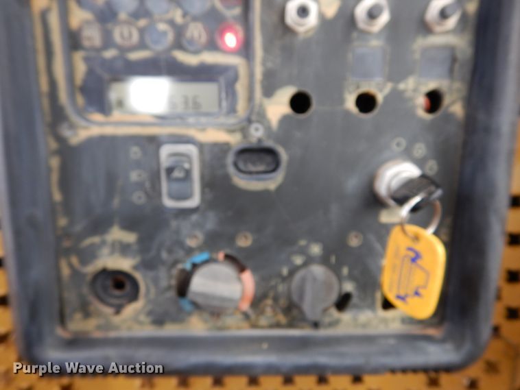 image for item DK0243 2006 Caterpillar D5N XL  pipelayer