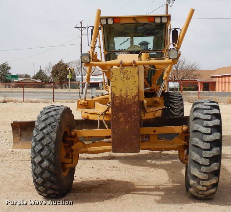 image for item DK0244 2002 Caterpillar 140H  motor grader