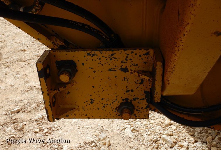 image for item DK0244 2002 Caterpillar 140H  motor grader