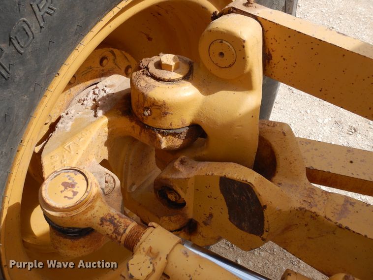 image for item DK0244 2002 Caterpillar 140H  motor grader