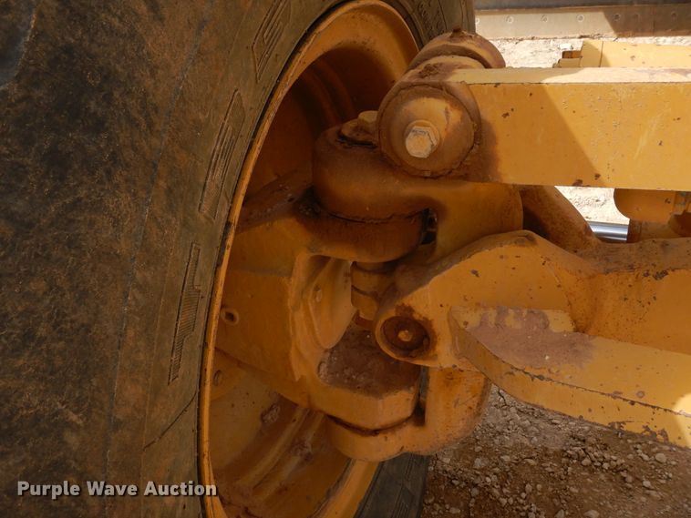 image for item DK0244 2002 Caterpillar 140H  motor grader