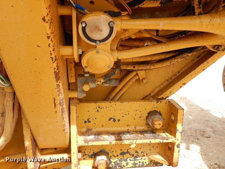 image for item DK0244 2002 Caterpillar 140H  motor grader