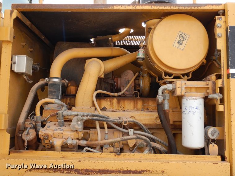 image for item DK0244 2002 Caterpillar 140H  motor grader
