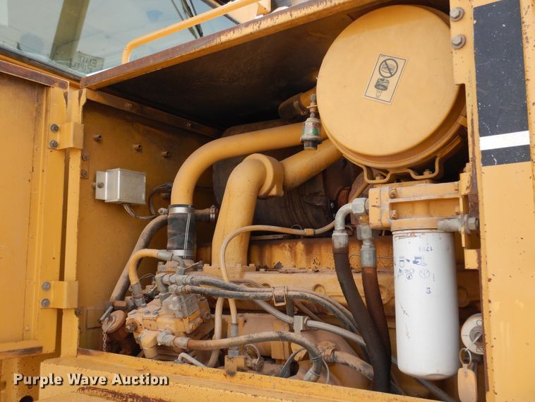 image for item DK0244 2002 Caterpillar 140H  motor grader
