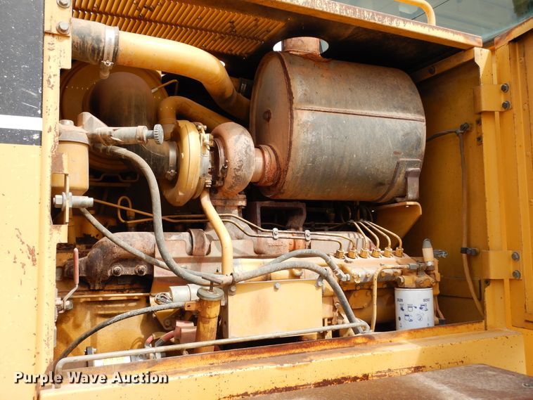 image for item DK0244 2002 Caterpillar 140H  motor grader