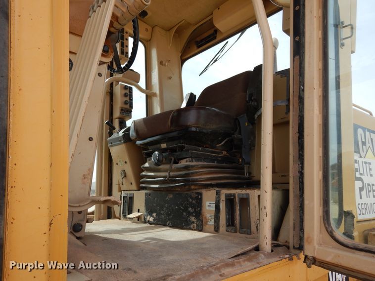 image for item DK0244 2002 Caterpillar 140H  motor grader