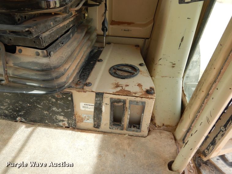 image for item DK0244 2002 Caterpillar 140H  motor grader