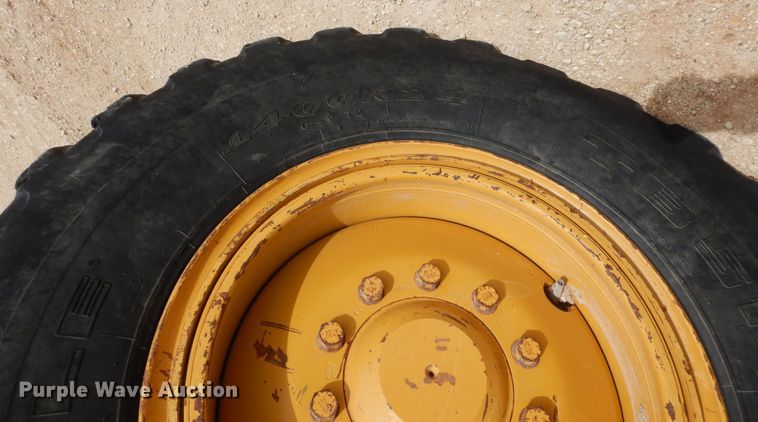 image for item DK0244 2002 Caterpillar 140H  motor grader