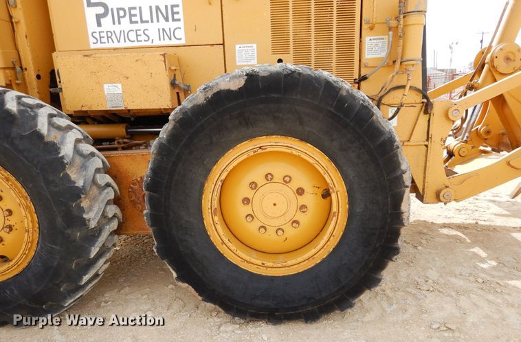 image for item DK0244 2002 Caterpillar 140H  motor grader