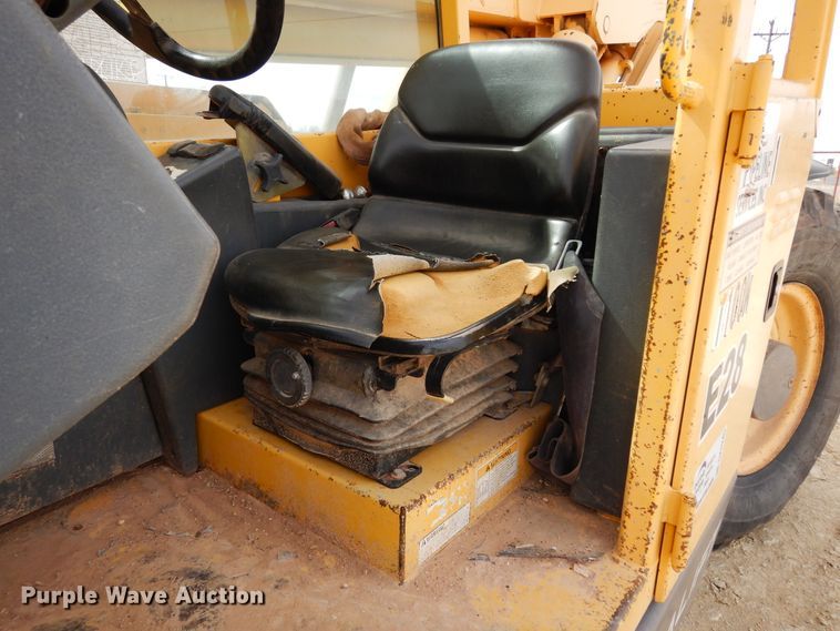 image for item DK0245 2004 Gehl DL-10H telehandler