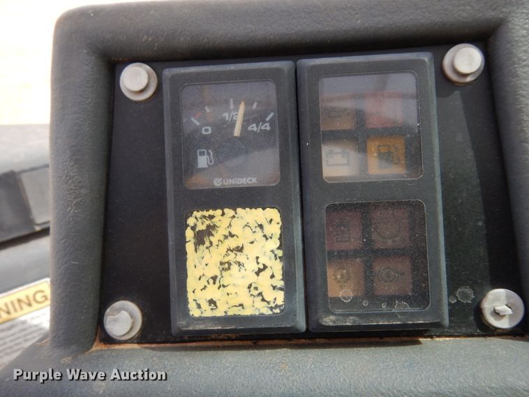 image for item DK0245 2004 Gehl DL-10H telehandler