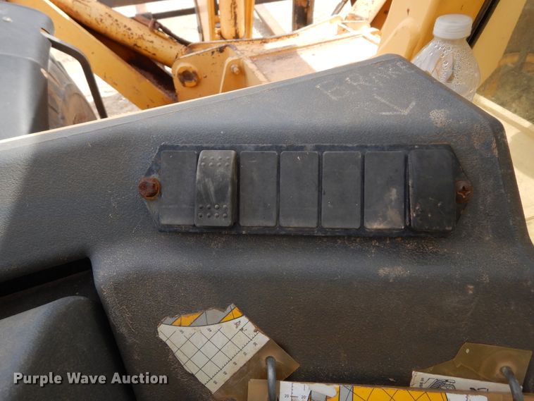 image for item DK0245 2004 Gehl DL-10H telehandler