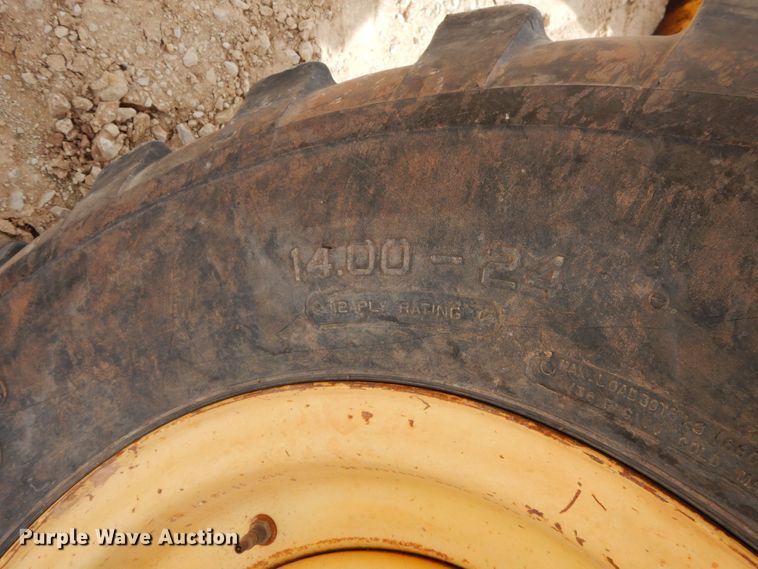 image for item DK0245 2004 Gehl DL-10H telehandler