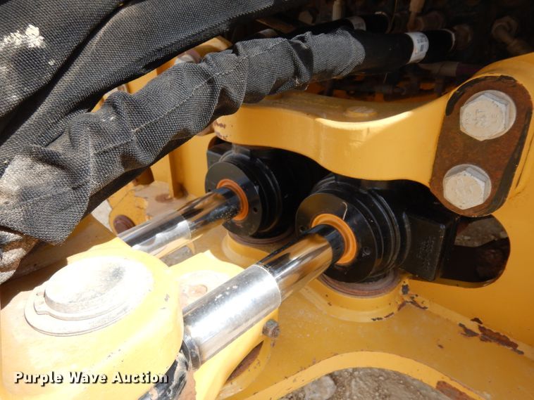 image for item DK0246 2013 Caterpillar 420F  backhoe