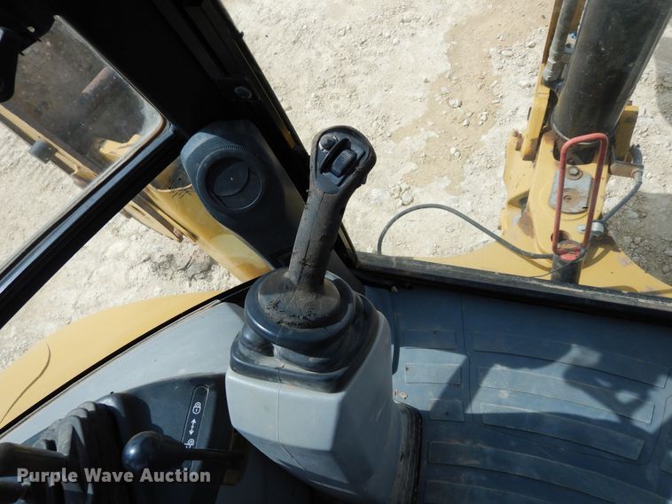 image for item DK0246 2013 Caterpillar 420F  backhoe