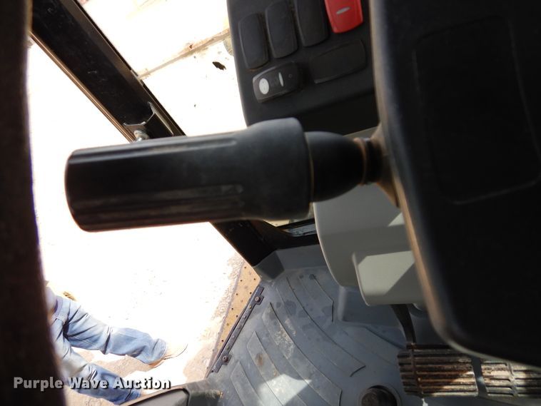 image for item DK0246 2013 Caterpillar 420F  backhoe