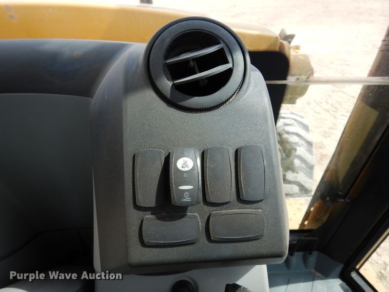 image for item DK0246 2013 Caterpillar 420F  backhoe