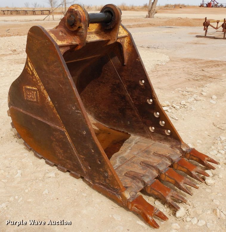 image for item DK0250 Caterpillar  41" W excavator bucket