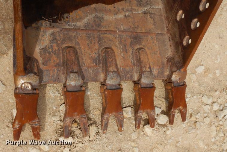 image for item DK0250 Caterpillar  41" W excavator bucket