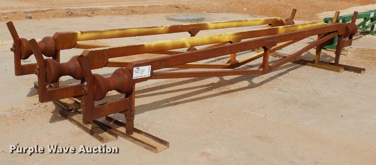 image for item DK0251 (3) poly pipe horse