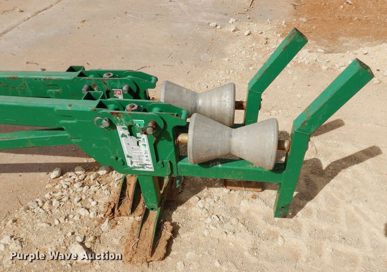 image for item DK0252 (4) McElroy poly pipe horses