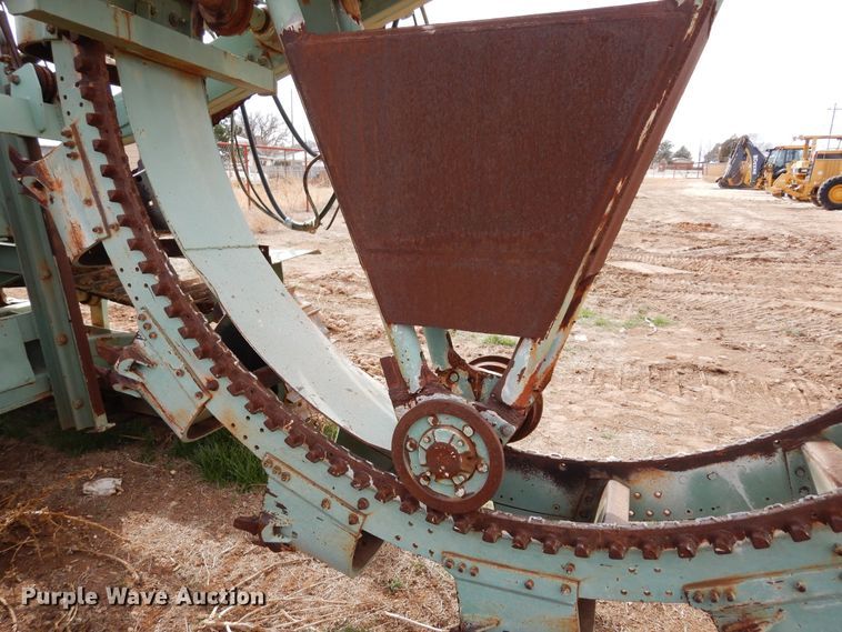 image for item DK0253 Cleveland 247  bucket wheel trencher
