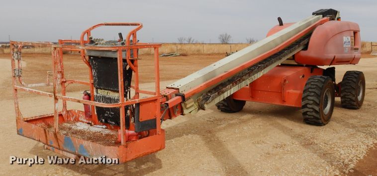 image for item DK0254 2003 JLG 600S  boom lift