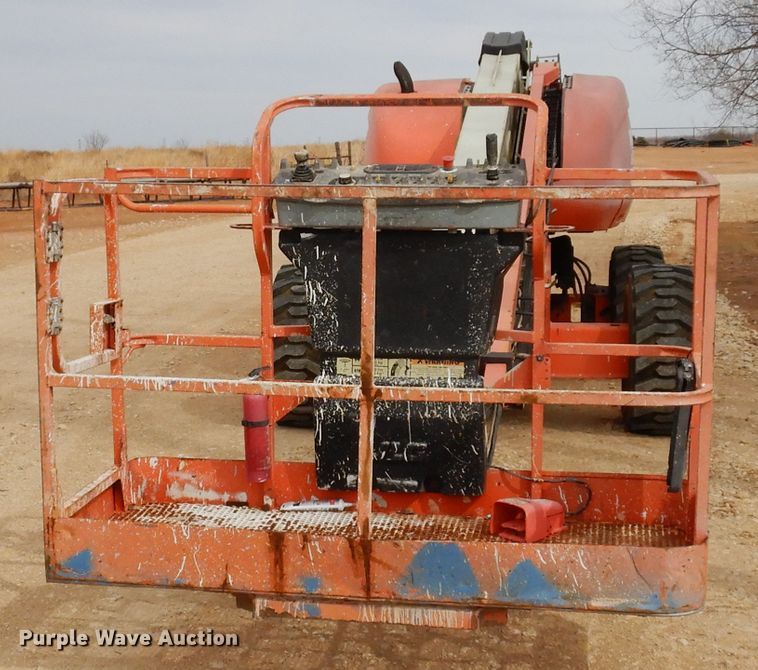 image for item DK0254 2003 JLG 600S  boom lift