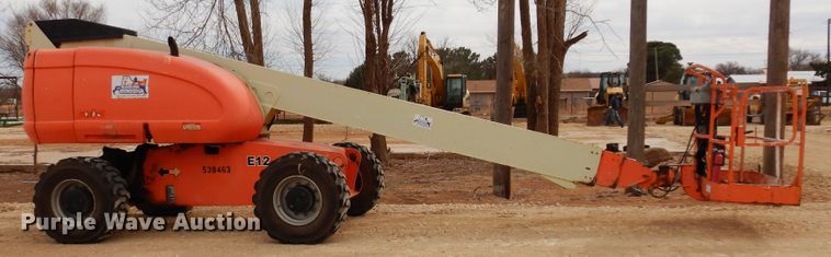 image for item DK0254 2003 JLG 600S  boom lift