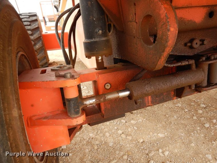 image for item DK0254 2003 JLG 600S  boom lift