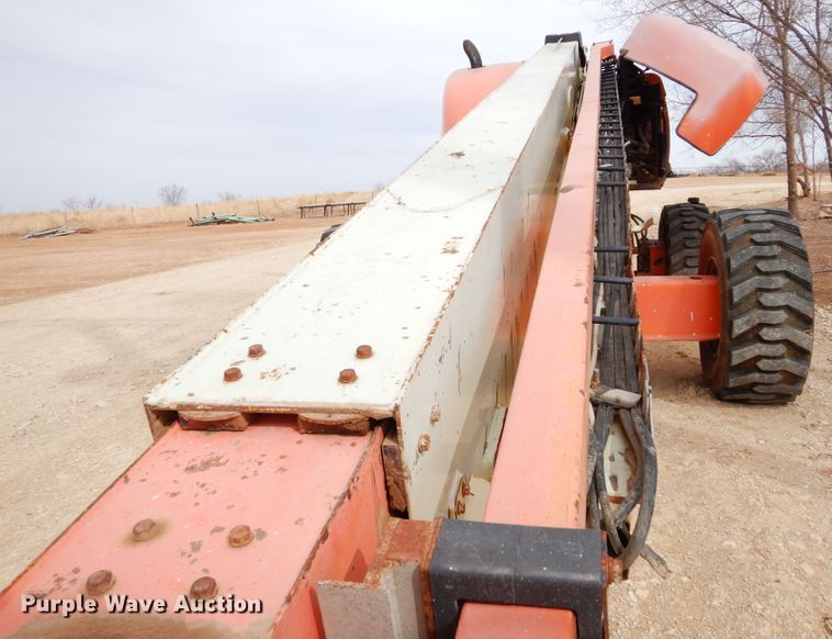 image for item DK0254 2003 JLG 600S  boom lift