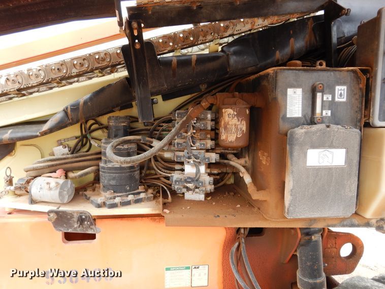 image for item DK0254 2003 JLG 600S  boom lift