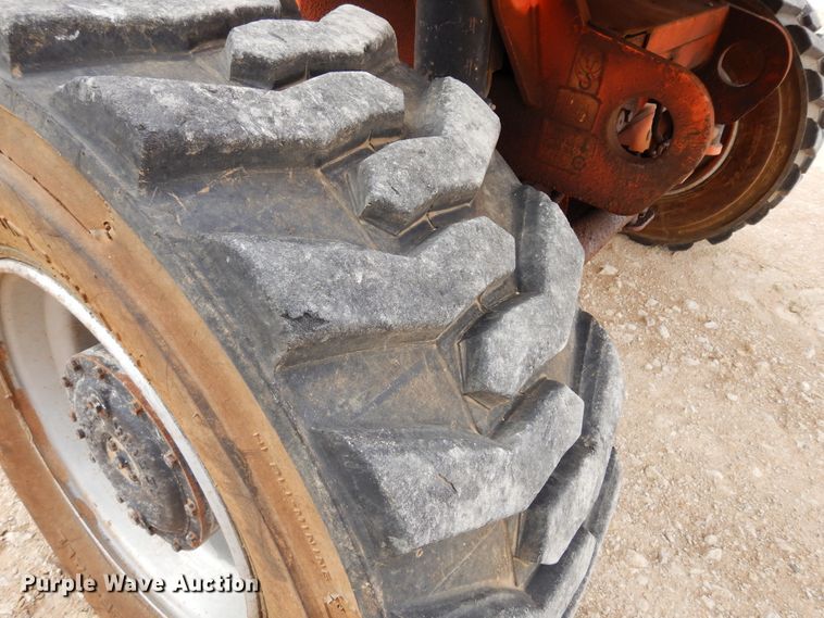 image for item DK0254 2003 JLG 600S  boom lift