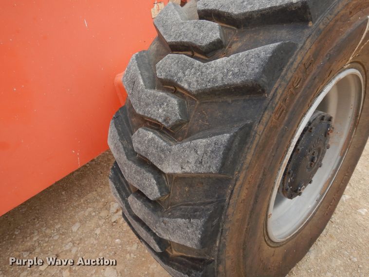 image for item DK0254 2003 JLG 600S  boom lift