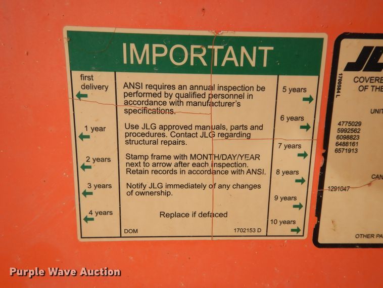 image for item DK0254 2003 JLG 600S  boom lift