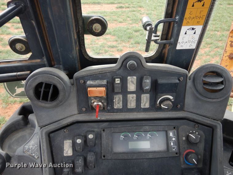 image for item DK0256 2008 John Deere 310SJ  backhoe