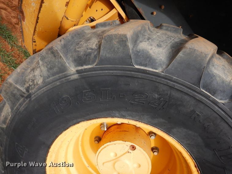 image for item DK0256 2008 John Deere 310SJ  backhoe