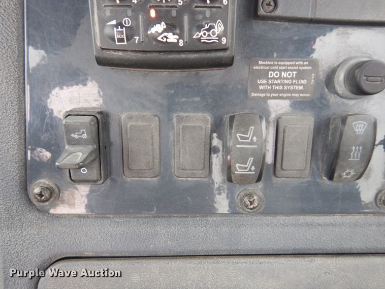 image for item DK0257 2013 John Deere 310SK  backhoe