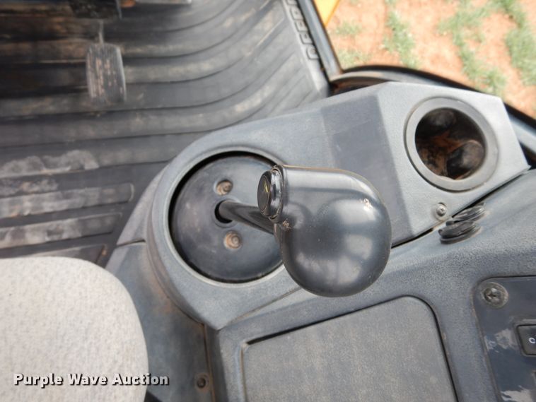 image for item DK0257 2013 John Deere 310SK  backhoe